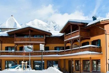 アパートホテル Torri Di Seefeld ゼーフェルト・イン・チロル