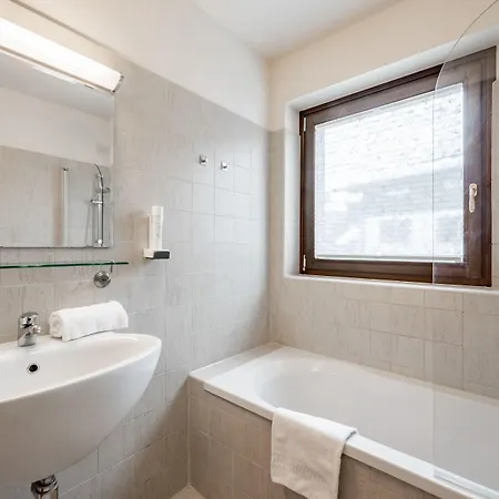 Torri Di Seefeld アパートホテル 3*