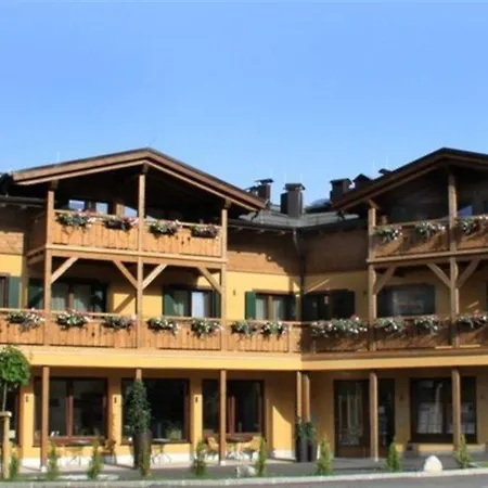 アパートホテル Torri Di Seefeld ゼーフェルト・イン・チロル