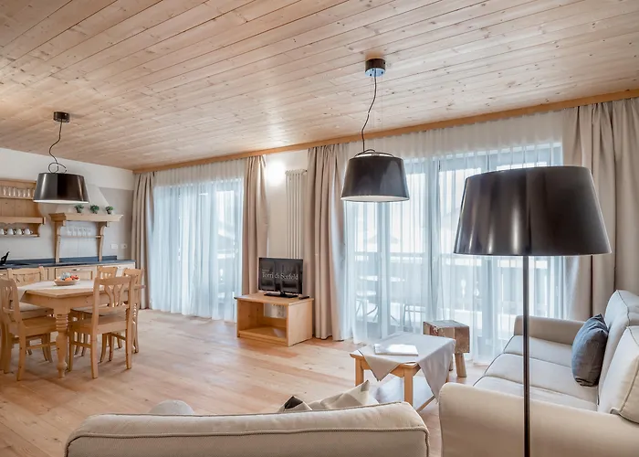 Lägenhetshotell Torri Di Seefeld 4*